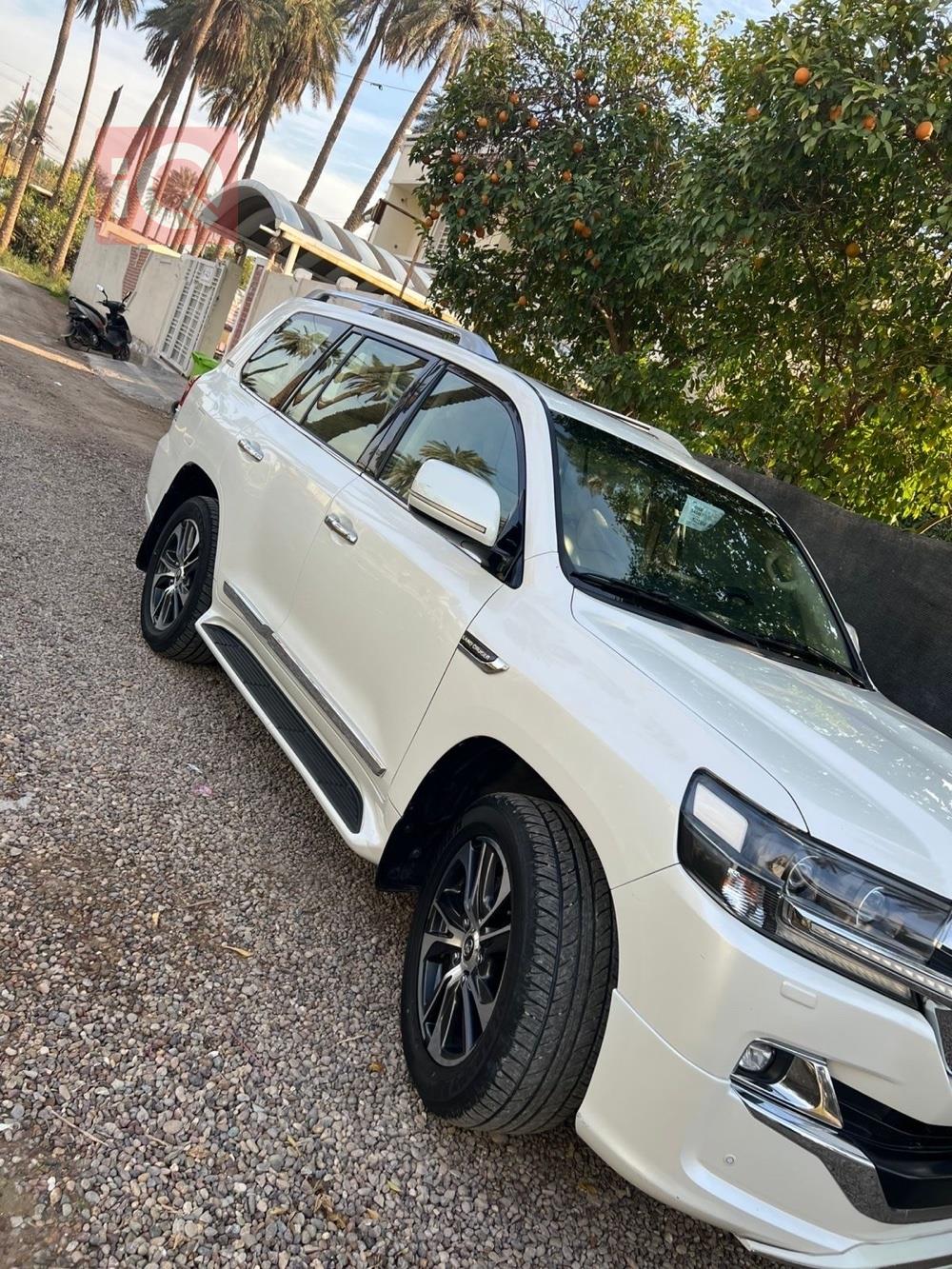 تويوتا لاندكروزر